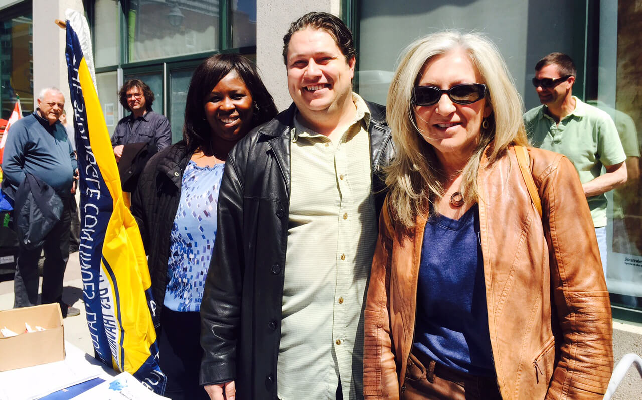 Ottawa: Photo of Jan Simpson, 1st National Vice-President of the Canadian Union of Postal Workers, Mike Palecek, President of the Canadian Union of Postal Workers and Brenda McAuley, President of the Canadian Postmasters and Assistants Association attend Ottawa: Photo of Jan Simpson, 1st National Vice-President of the Canadian Union of Postal Workers, Mike Palecek, President of the Canadian Union of Postal Workers and Brenda McAuley, President of the Canadian Postmasters and Assistants Association attend